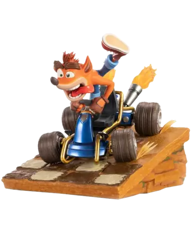 Figura Crash en Kart Crash Team Racing Nitro-Fueled Edición Estándar 31 cm